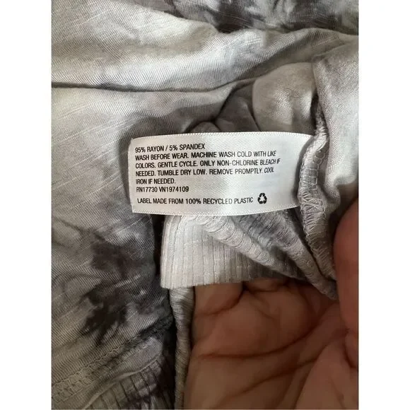 Knox Rose Tank Top Womens Small Grey Tie Dye Long Line Soft Relaxed Casual - Picture 4 of 8